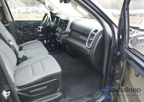 2020 Ram 1500 Big Horn 4X4 5'7 Box из США, поврежденный, VIN 1C6SRFFT0LN418964